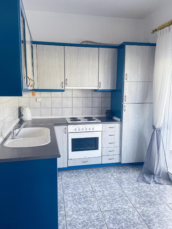 Coastline Apartment Néa Péramos Eksteriør billede